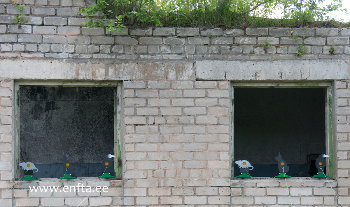 Metallsiluetid on valmis orienteerumis- võistlejateks